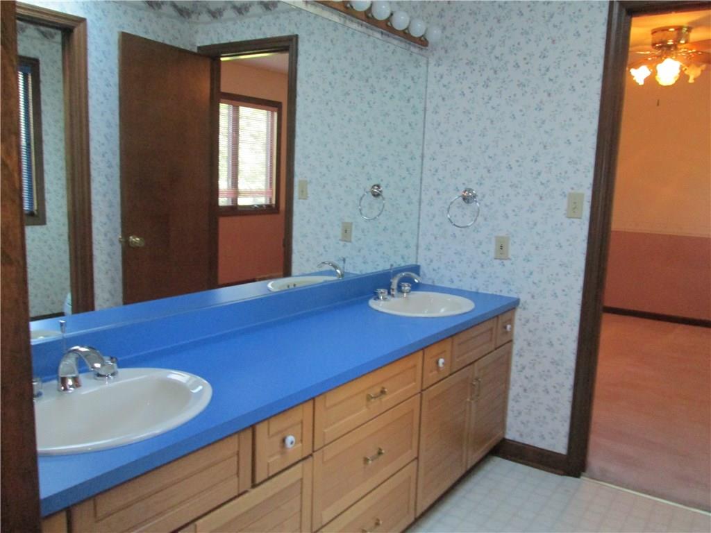 2340 Rochester Road Franklin Park, PA 15237 - Photo 14 of 24 Jack & Jill Bathroom