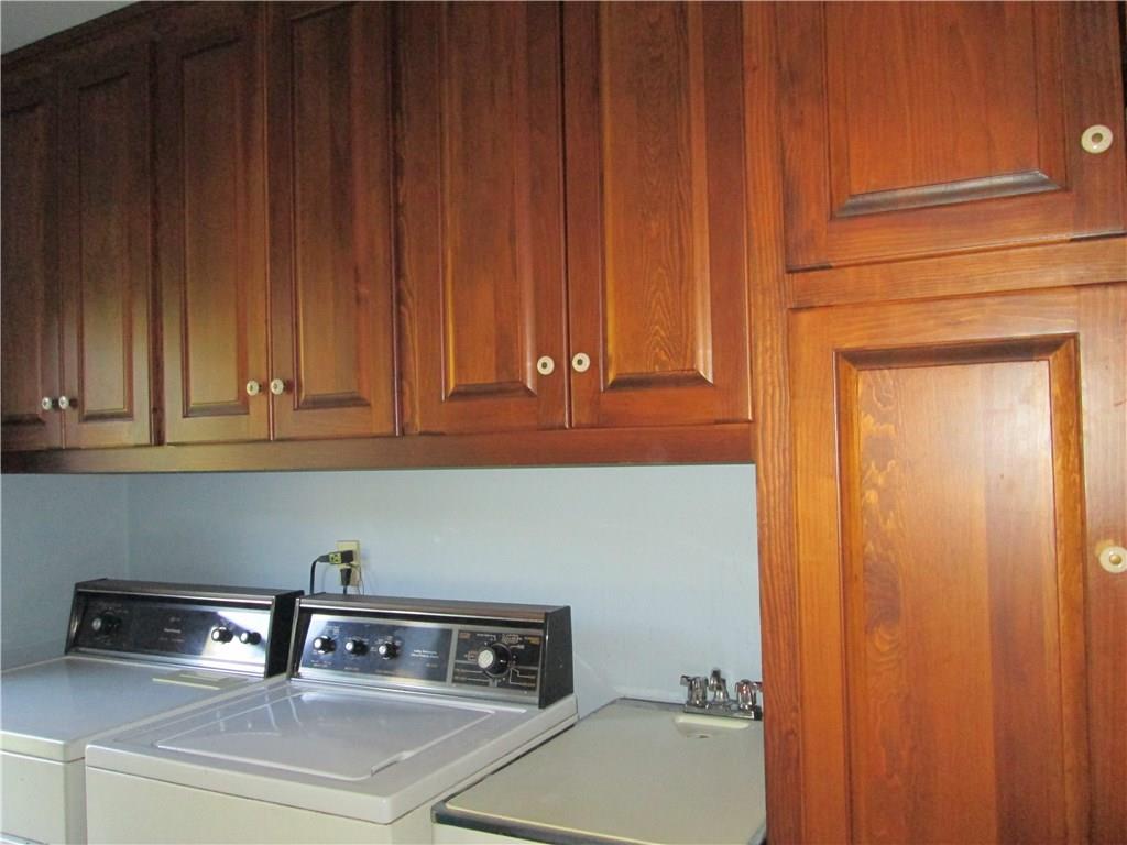 2340 Rochester Road Franklin Park, PA 15237 - Photo 18 of 24 Laundry Room