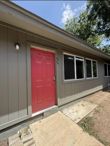 $2,200 | 6815 Blue Dawn Trail, Unit B, Austin, TX 78744