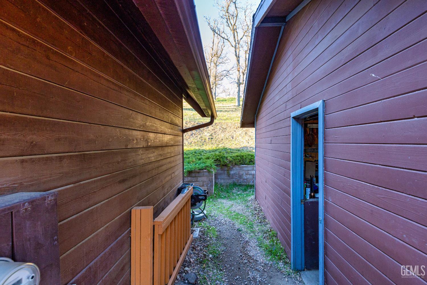 Undisclosed Address Tehachapi, CA 93561 - Photo 25 of 41