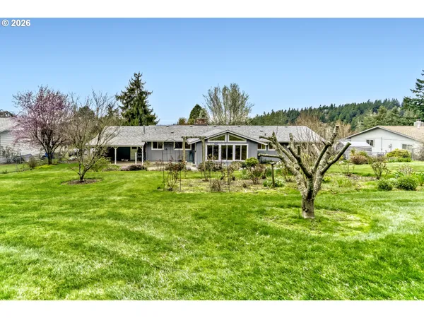 $699,000 | 21120 Southeast Lansing Lane, Damascus, OR 97089