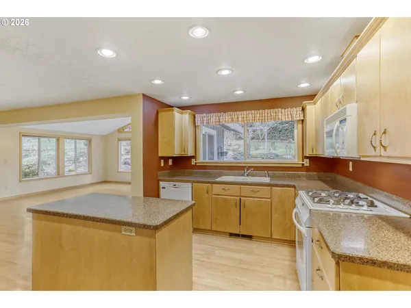 $699,000 | 21120 Southeast Lansing Lane, Damascus, OR 97089