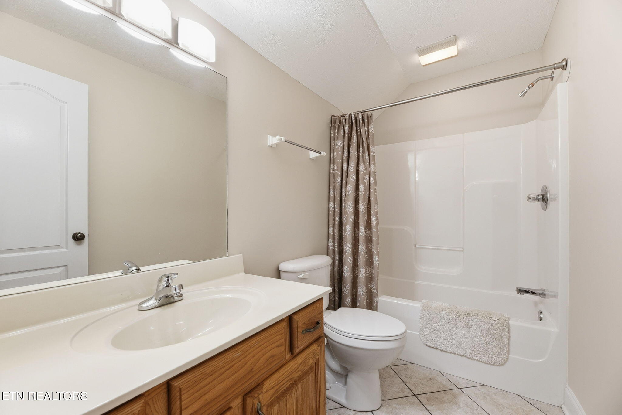 221 Sweetgum Lane Oak Ridge, TN 37830 - Photo 29 of 38 29-web-or-mls-DSC_9663