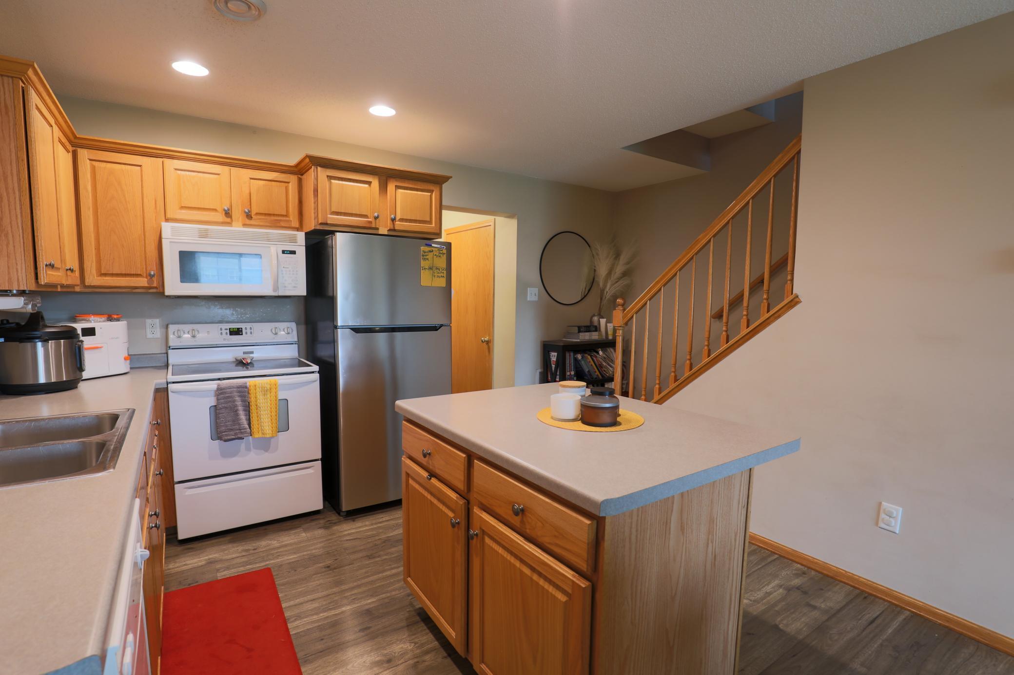 622 Pointe Court Southwest Rochester, MN 55902 - Photo 5 of 16 Gallery Image 5