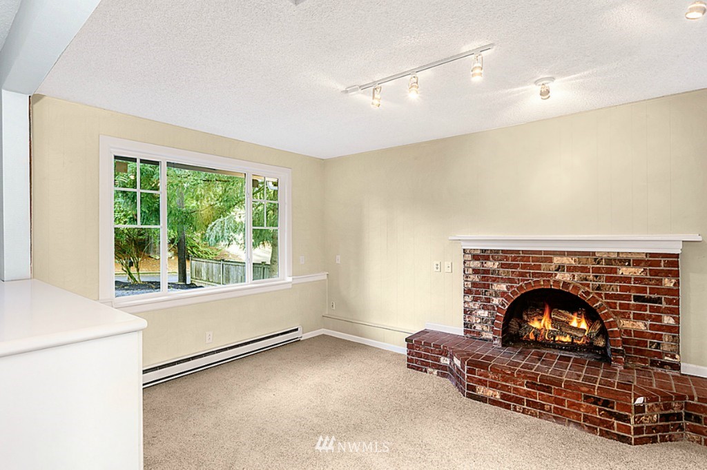 22131 17th Place West Bothell, WA 98021 - Photo 5 of 15