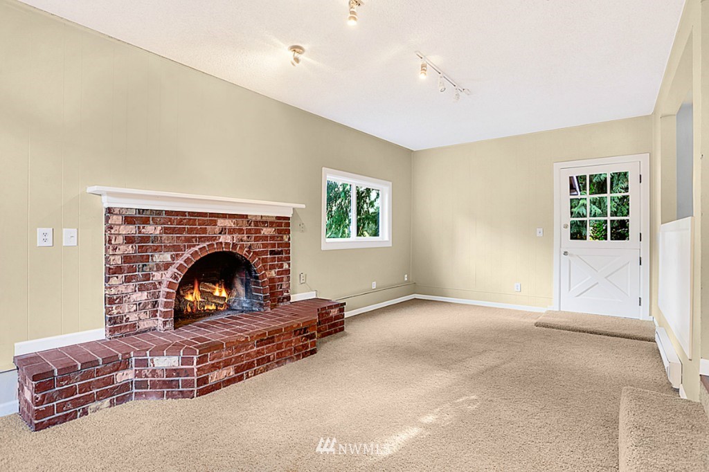 22131 17th Place West Bothell, WA 98021 - Photo 6 of 15