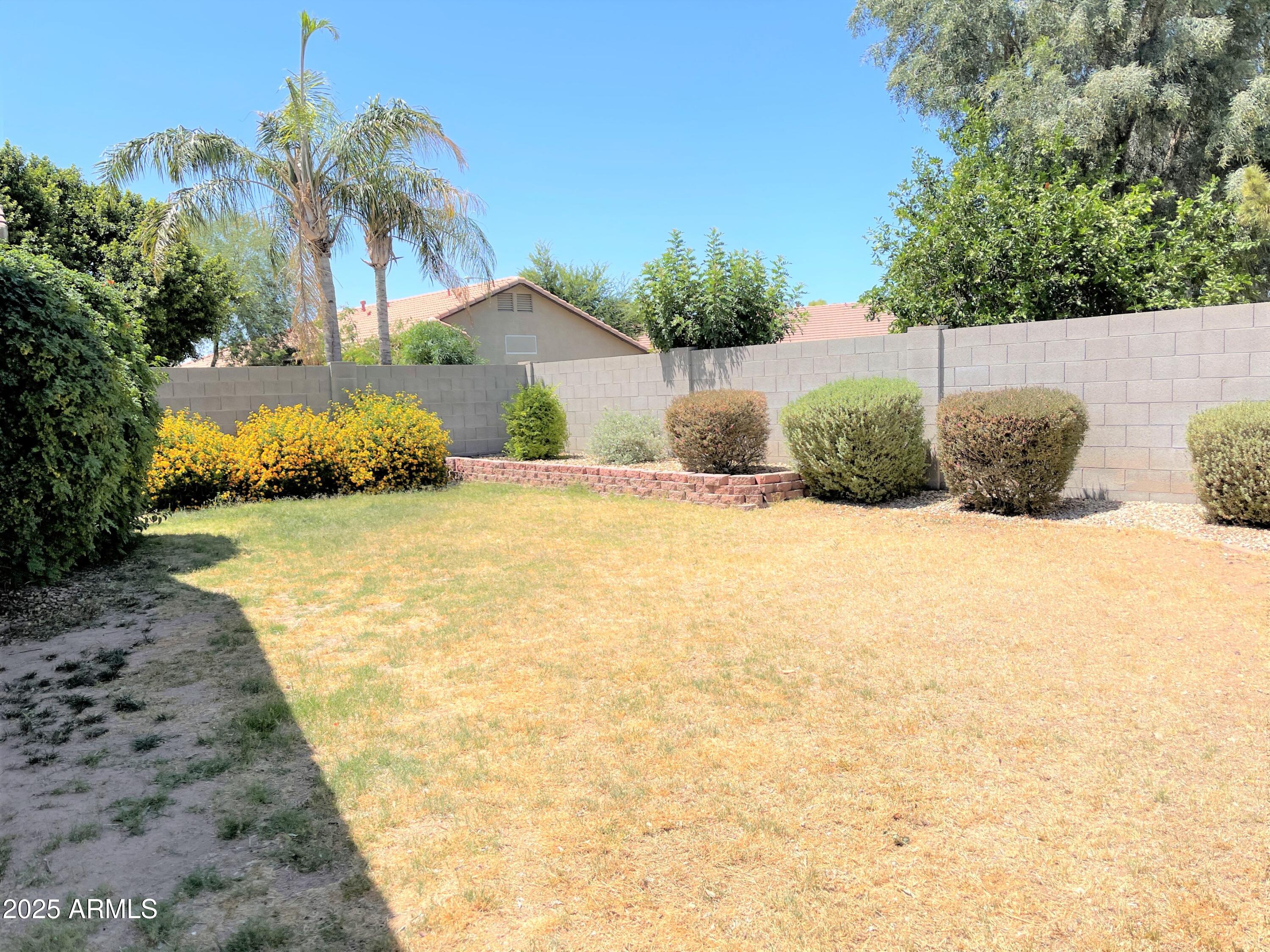 8162 West Pontiac Drive Peoria, AZ 85382 - Photo 28 of 30 IMG_7041