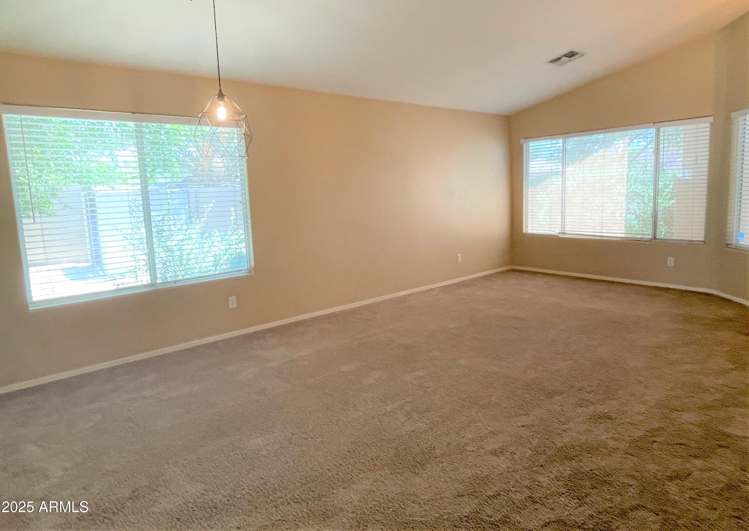 8162 West Pontiac Drive Peoria, AZ 85382 - Photo 3 of 30 IMG_6973