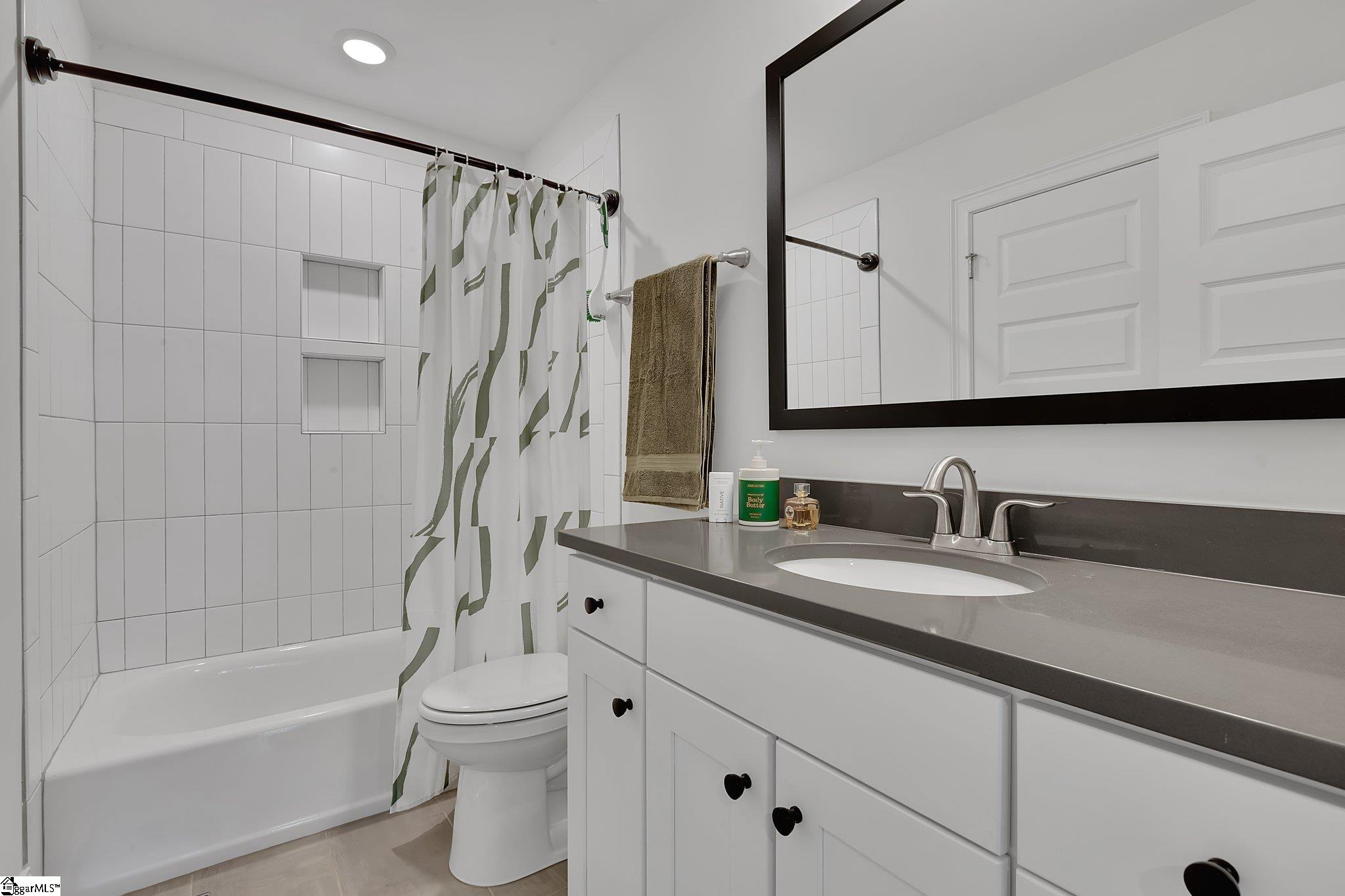 201 Tyrian Drive Greenville, SC 29607 - Photo 33 of 50