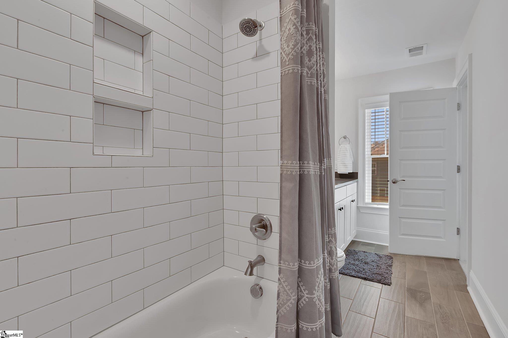 201 Tyrian Drive Greenville, SC 29607 - Photo 38 of 50