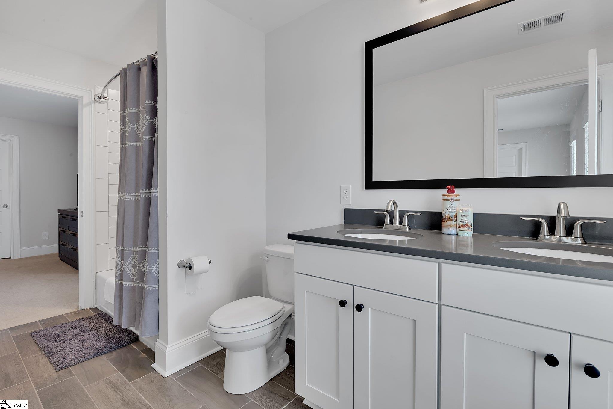 201 Tyrian Drive Greenville, SC 29607 - Photo 39 of 50