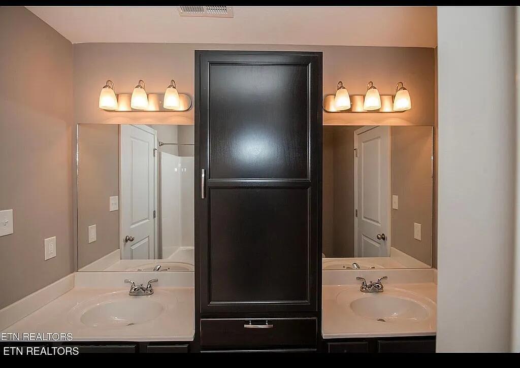 2312 Denham Way Powell, TN 37849 - Photo 16 of 20 17