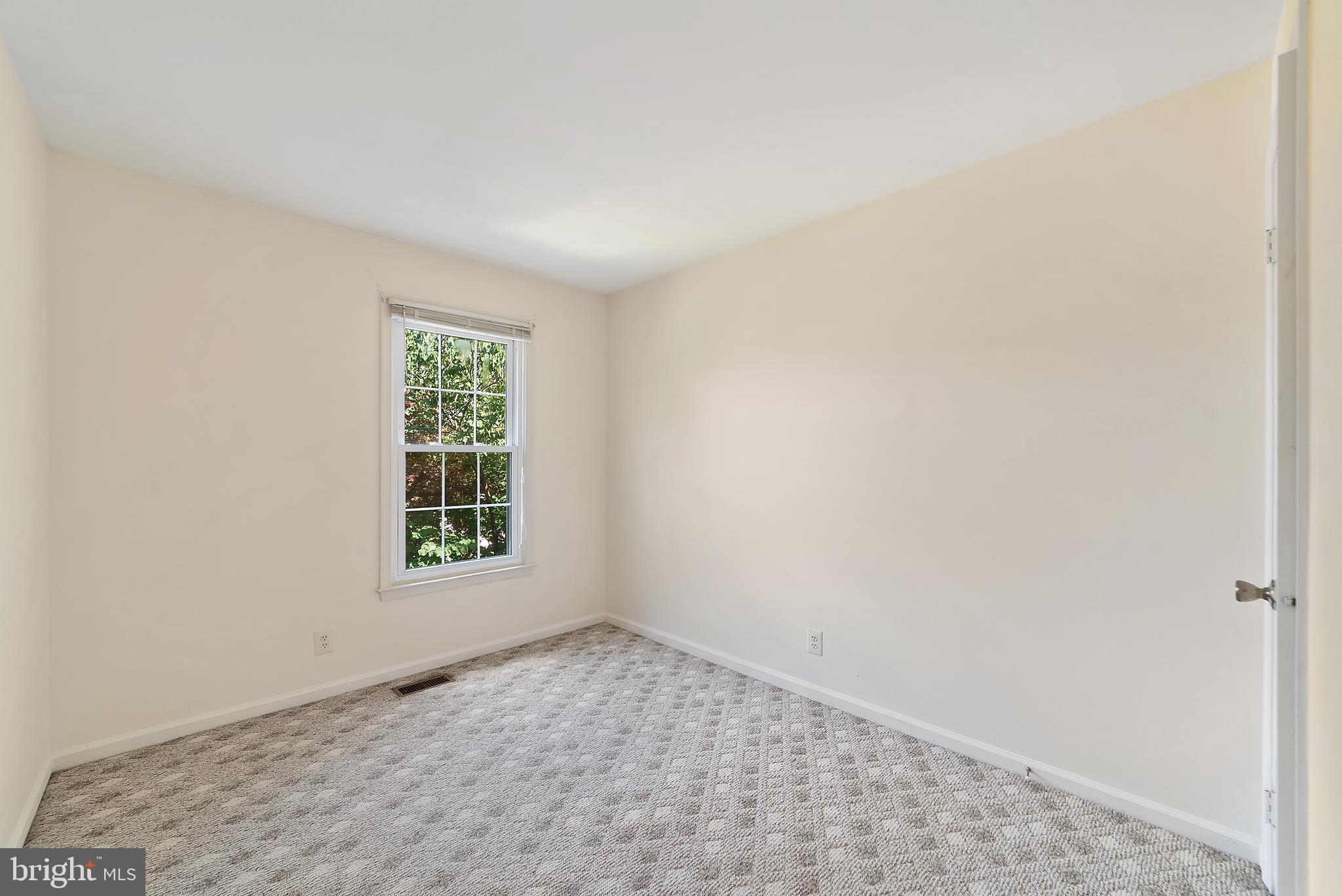 721 Pine Tree Road Warrenton, VA 20186 - Photo 19 of 27
