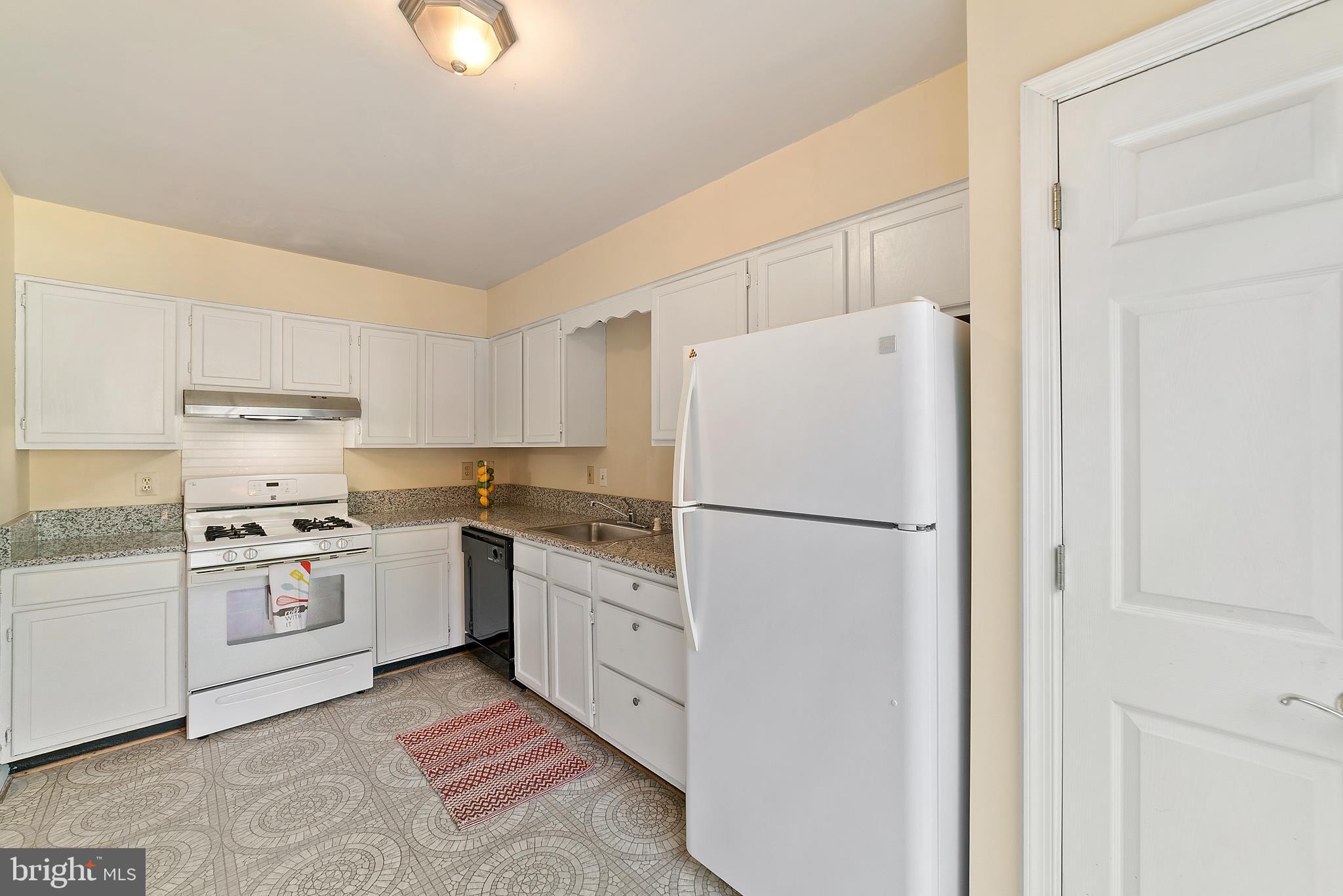 721 Pine Tree Road Warrenton, VA 20186 - Photo 9 of 27