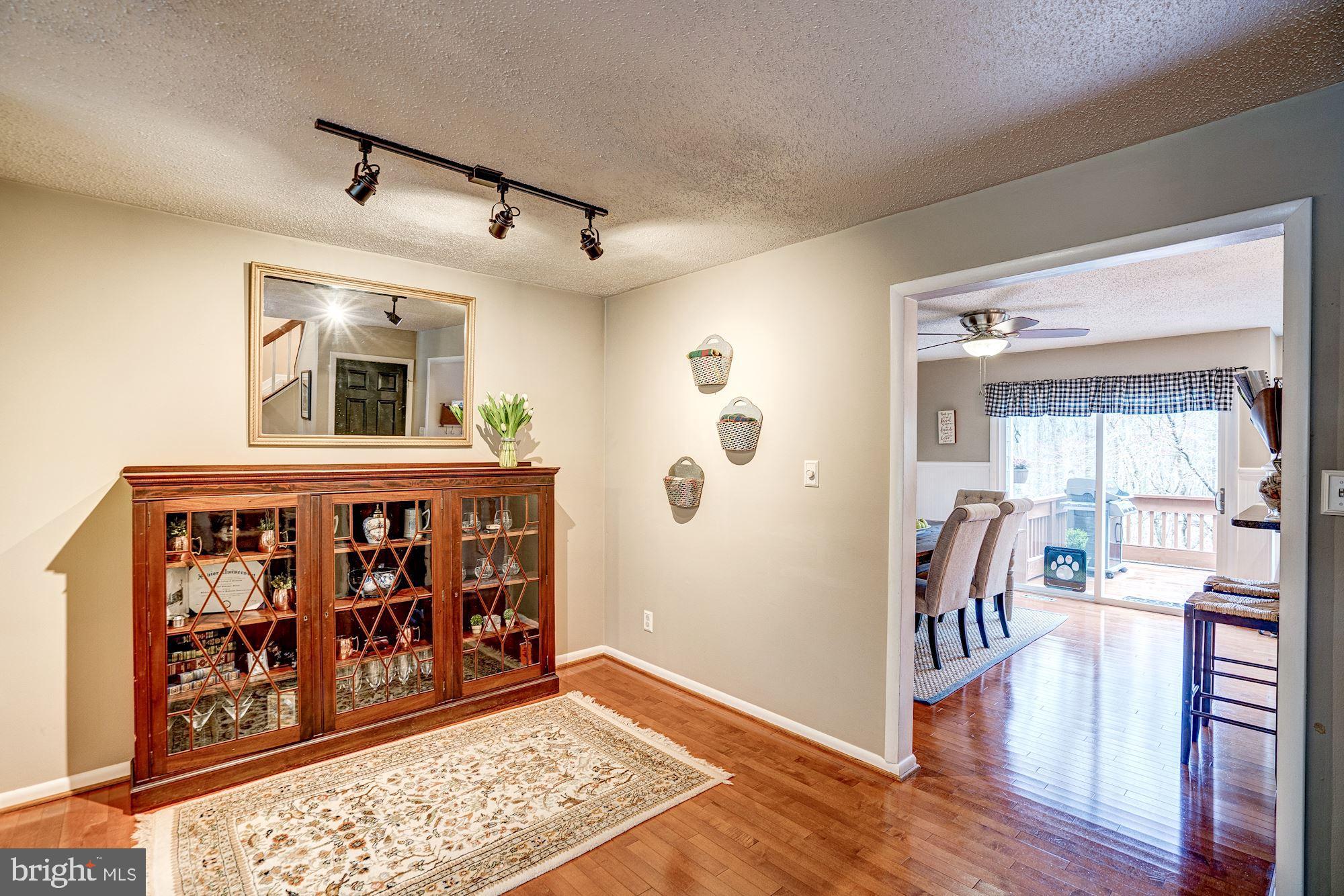 1614 Oak Spring Way Reston, VA 20190 - Photo 15 of 85 Formal Dining Area OR Makes for a Great Office!