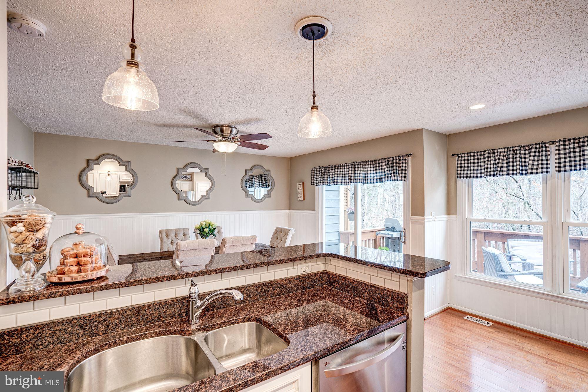1614 Oak Spring Way Reston, VA 20190 - Photo 22 of 85 Kitchen - A Chef's Delight!