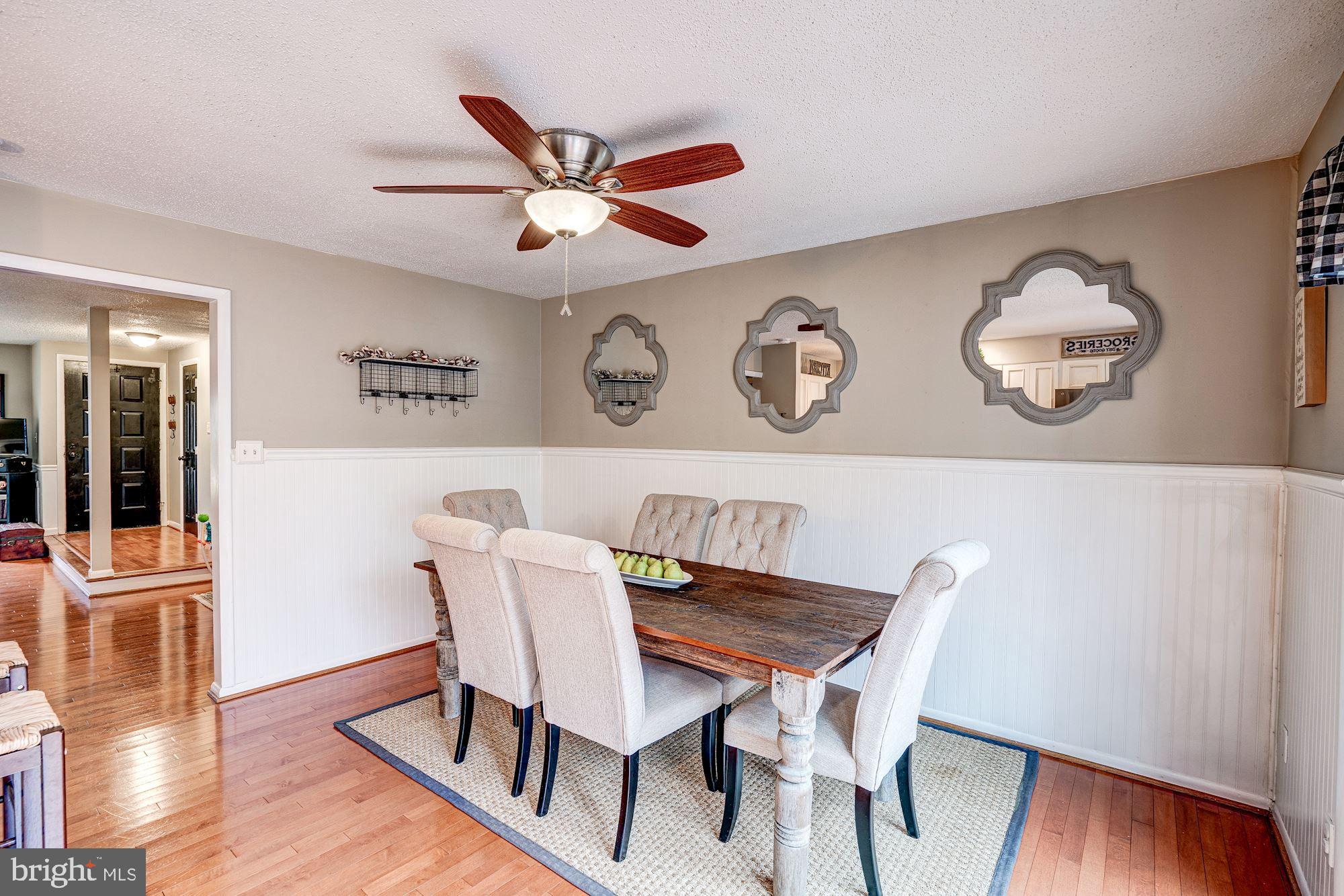 1614 Oak Spring Way Reston, VA 20190 - Photo 26 of 85 Kitchen - Ceiling Fan!