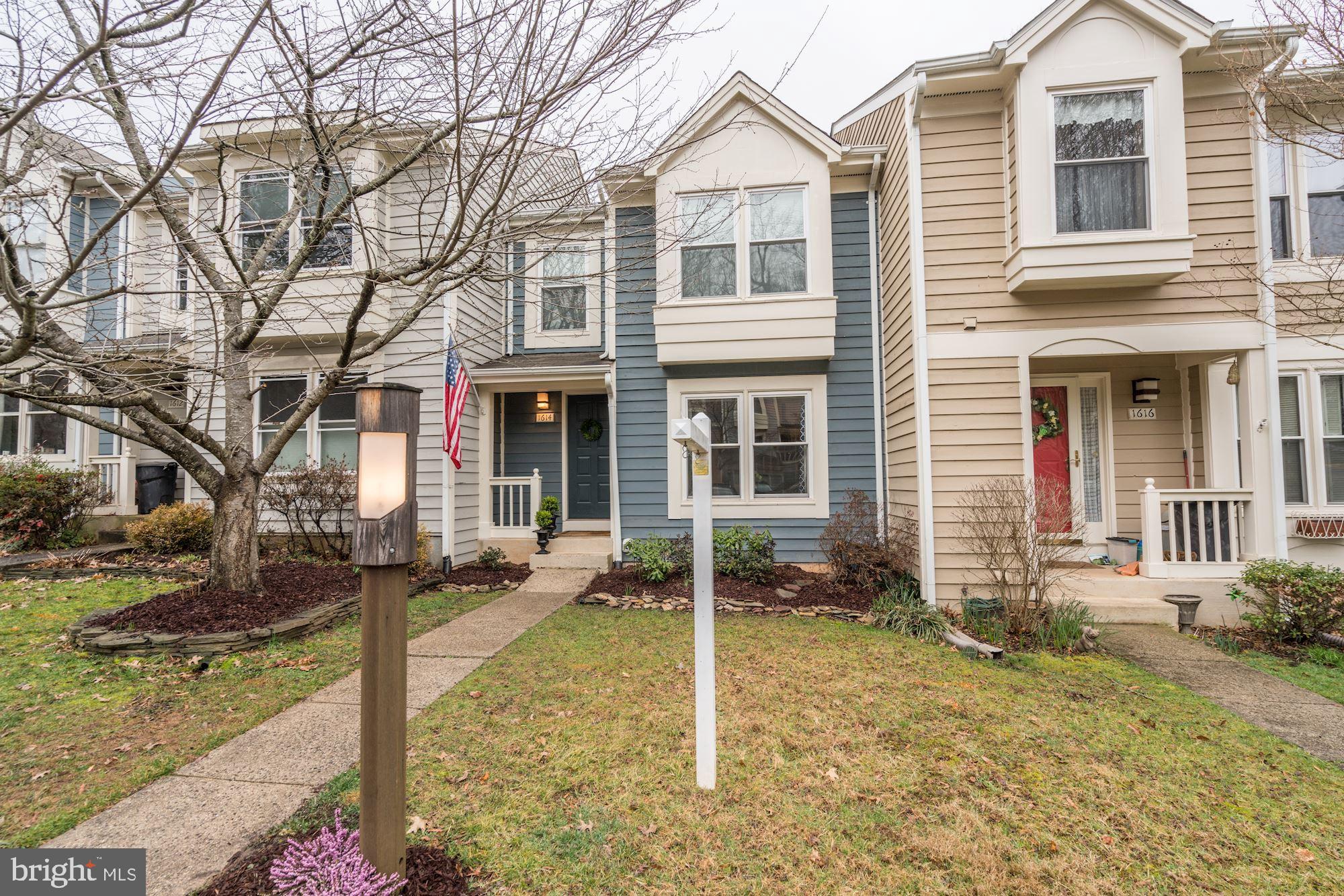 1614 Oak Spring Way Reston, VA 20190 - Photo 4 of 85 Exterior Front