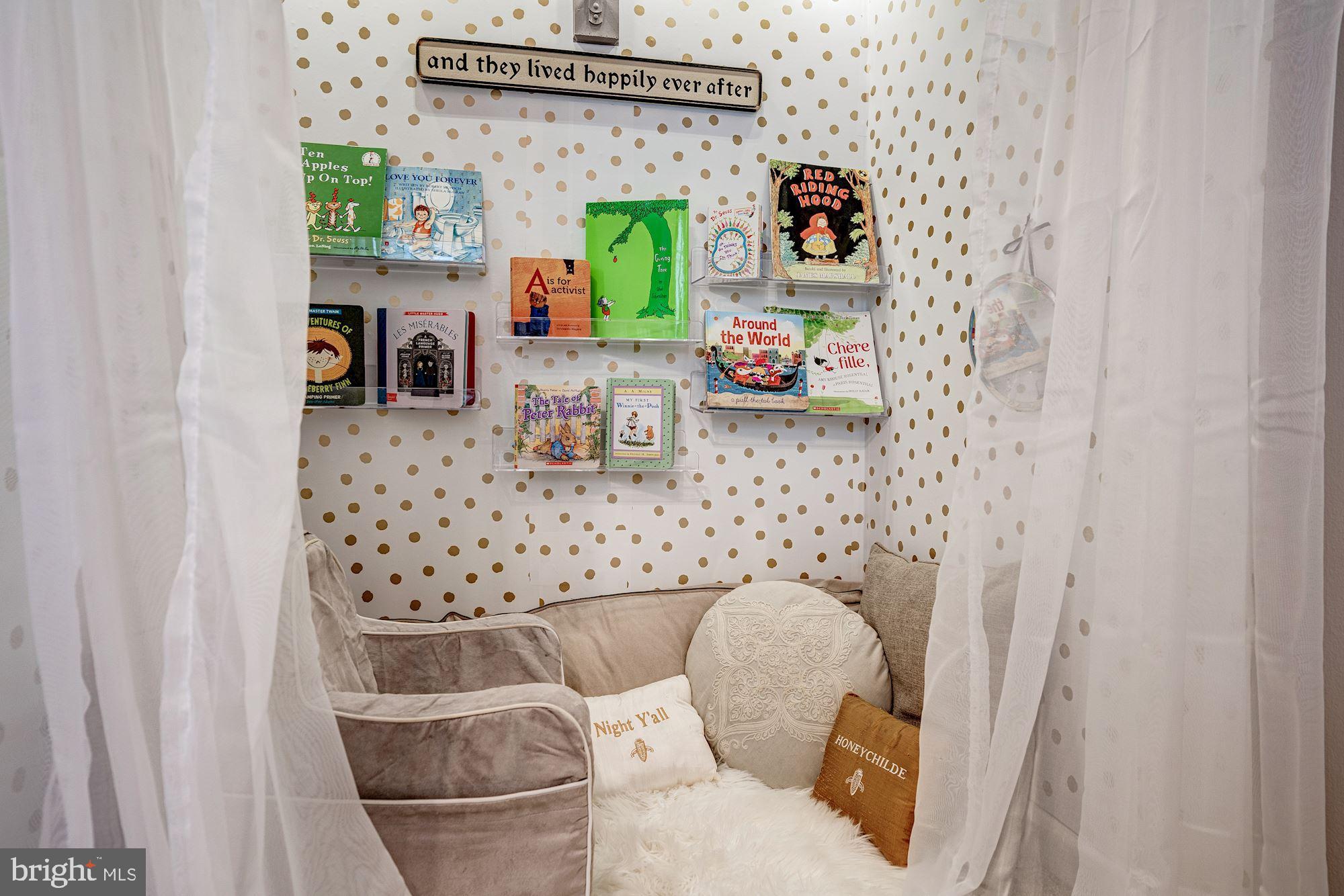 1614 Oak Spring Way Reston, VA 20190 - Photo 46 of 85 Bedroom #2 - Separate Fairy Tale Reading Nook!
