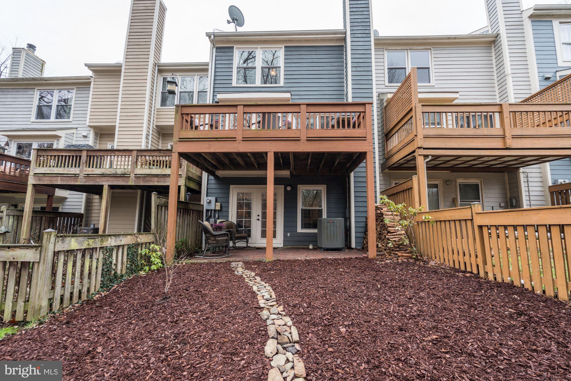 1614 Oak Spring Way Reston, VA 20190 - Photo 79 of 85 Exterior Rear of Home