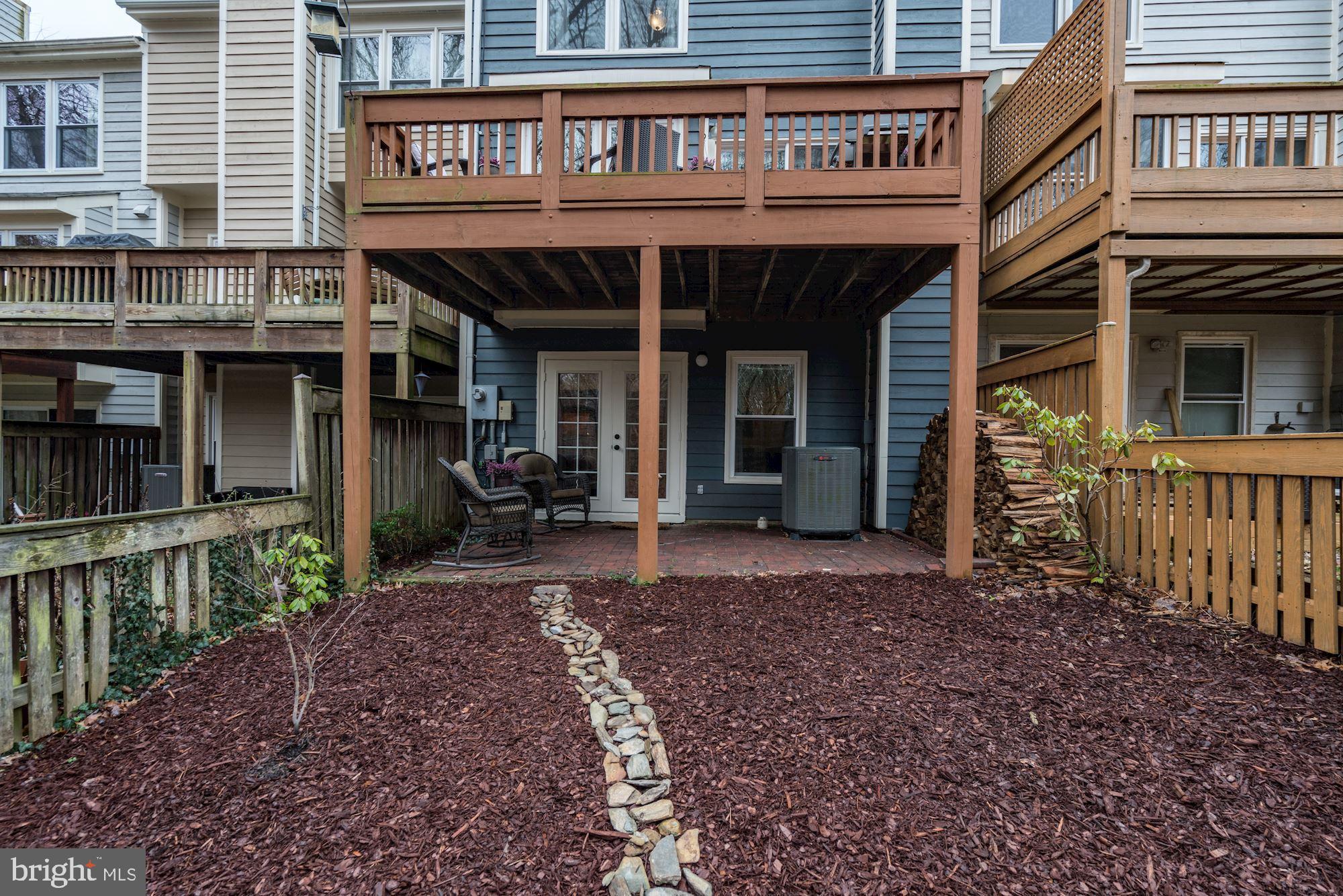 1614 Oak Spring Way Reston, VA 20190 - Photo 83 of 85 Exterior Rear of Home