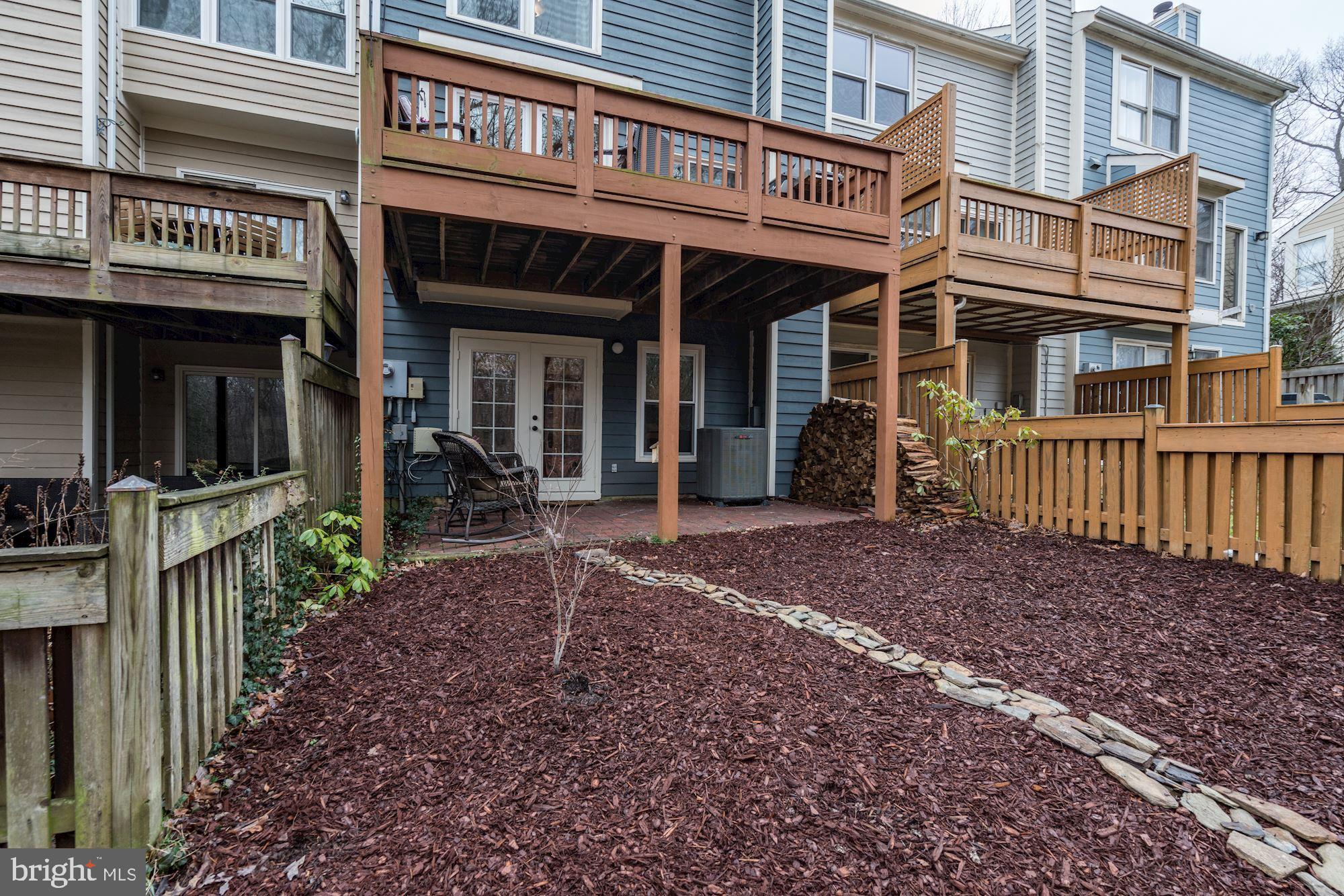 1614 Oak Spring Way Reston, VA 20190 - Photo 84 of 85 Exterior Rear of Home