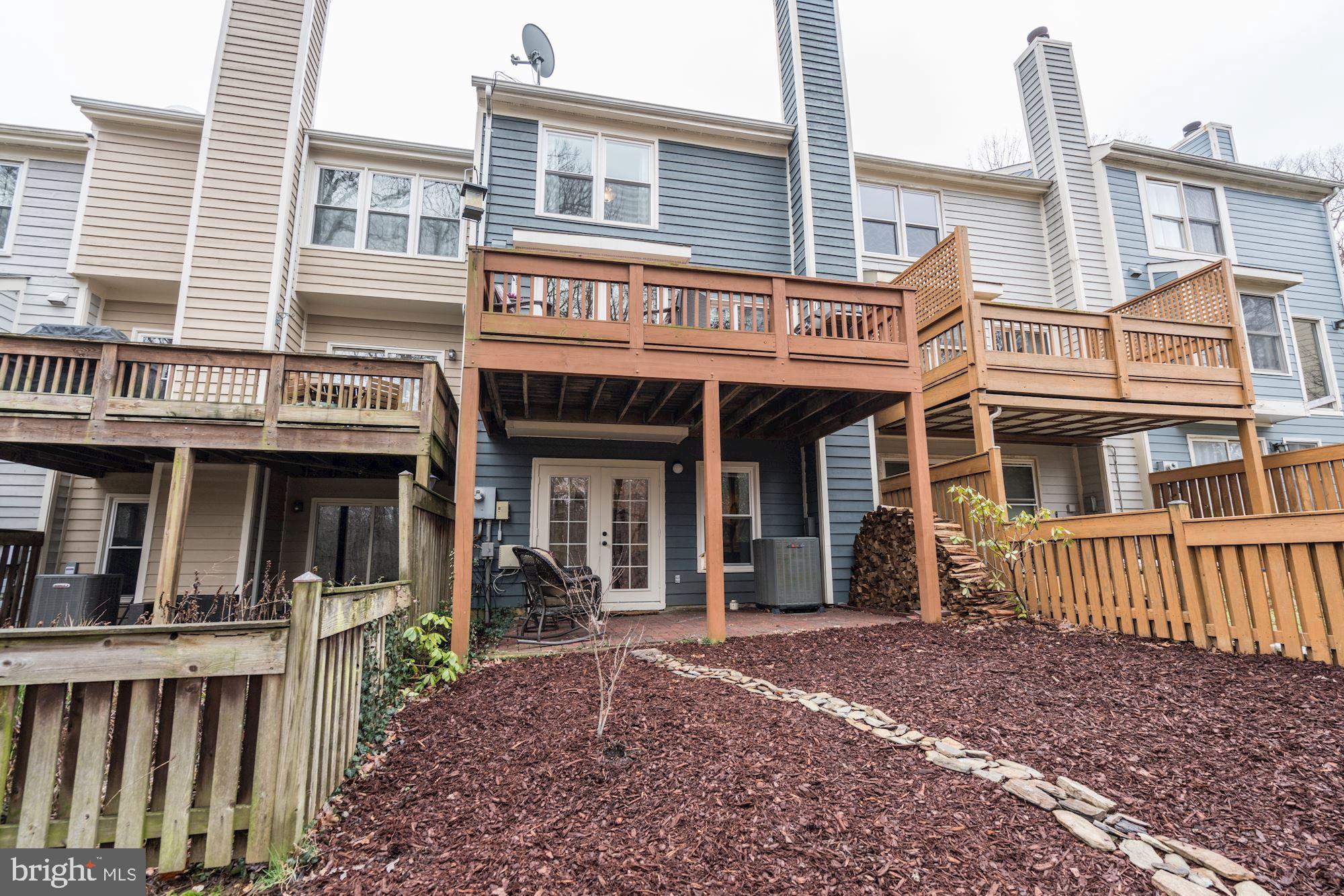 1614 Oak Spring Way Reston, VA 20190 - Photo 85 of 85 Exterior Rear of Home