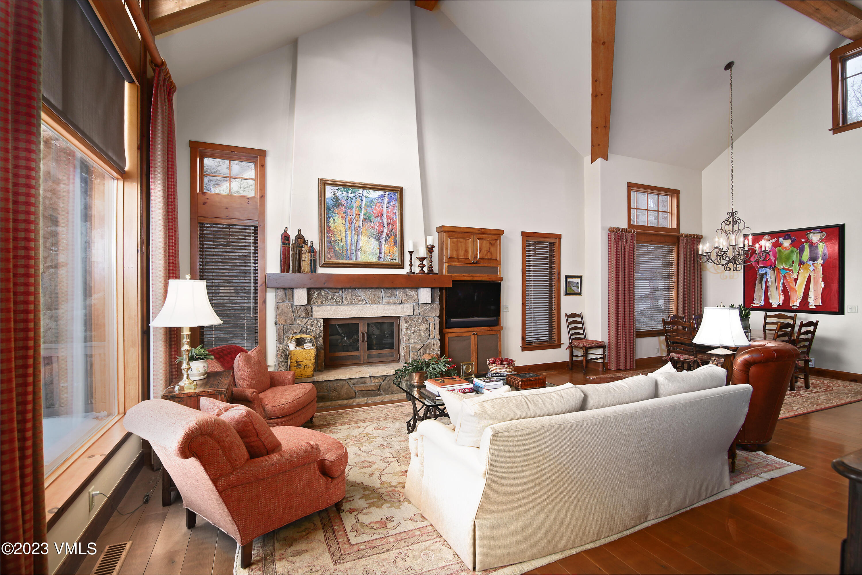 354 Cresta Road Edwards, CO 81632 - Photo 7 of 17 354_cresta_living_1
