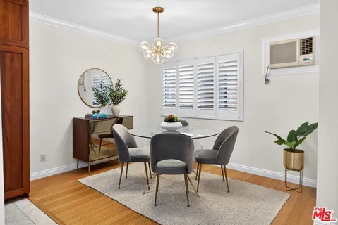 $599,000 | 1154 South Barrington Avenue, Unit 114, Los Angeles, CA 90049