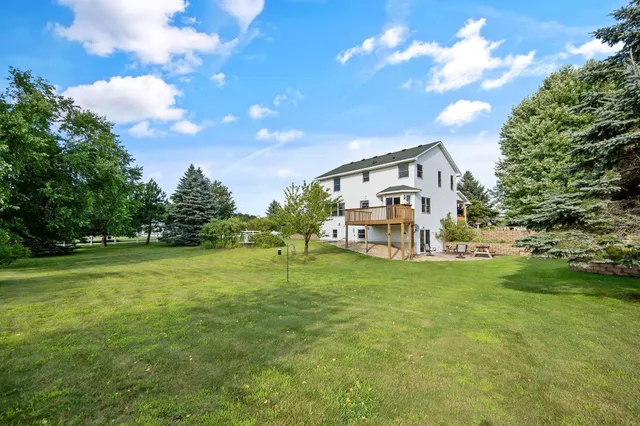 $725,000 | 35210 Lily Street Northwest, Cambridge, MN 55008