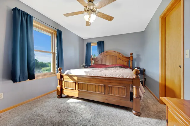 $725,000 | 35210 Lily Street Northwest, Cambridge, MN 55008