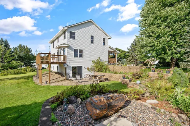 $725,000 | 35210 Lily Street Northwest, Cambridge, MN 55008