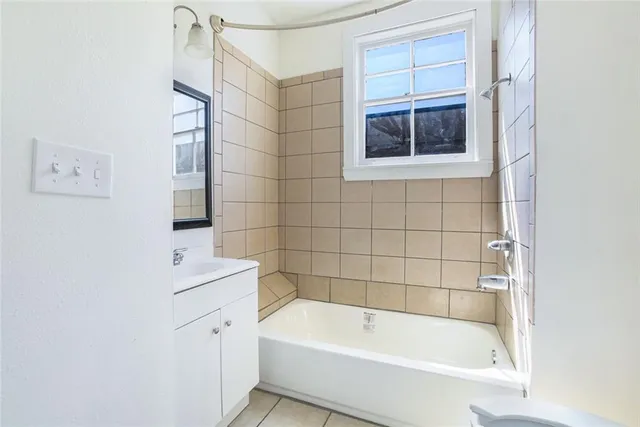 $1,650 | 3416 Canal Street, Unit B, New Orleans, LA 70119