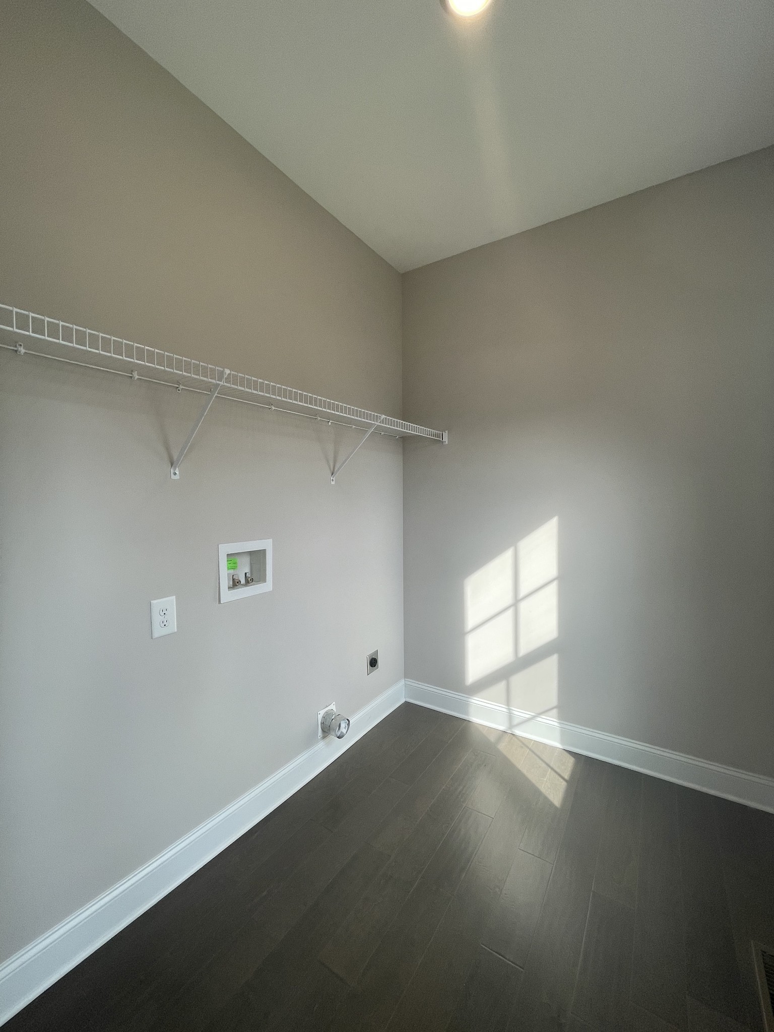 1501 Trainer Road Clarksville, TN 37042 - Photo 6 of 19 an empty room with a window