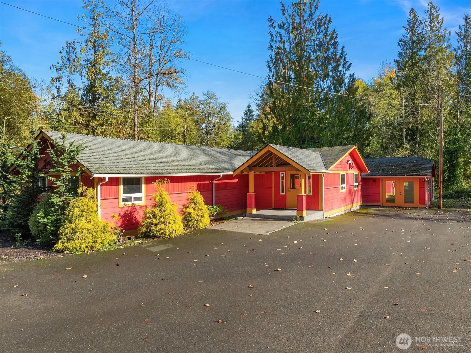 19007 Yew Way Snohomish, WA 98296 - Photo 2 of 27 a front view of house with yard