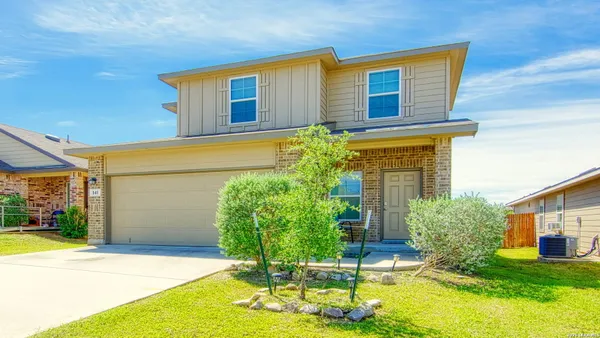 $289,900 | 141 Bunkers Hill Road, Floresville, TX 78114