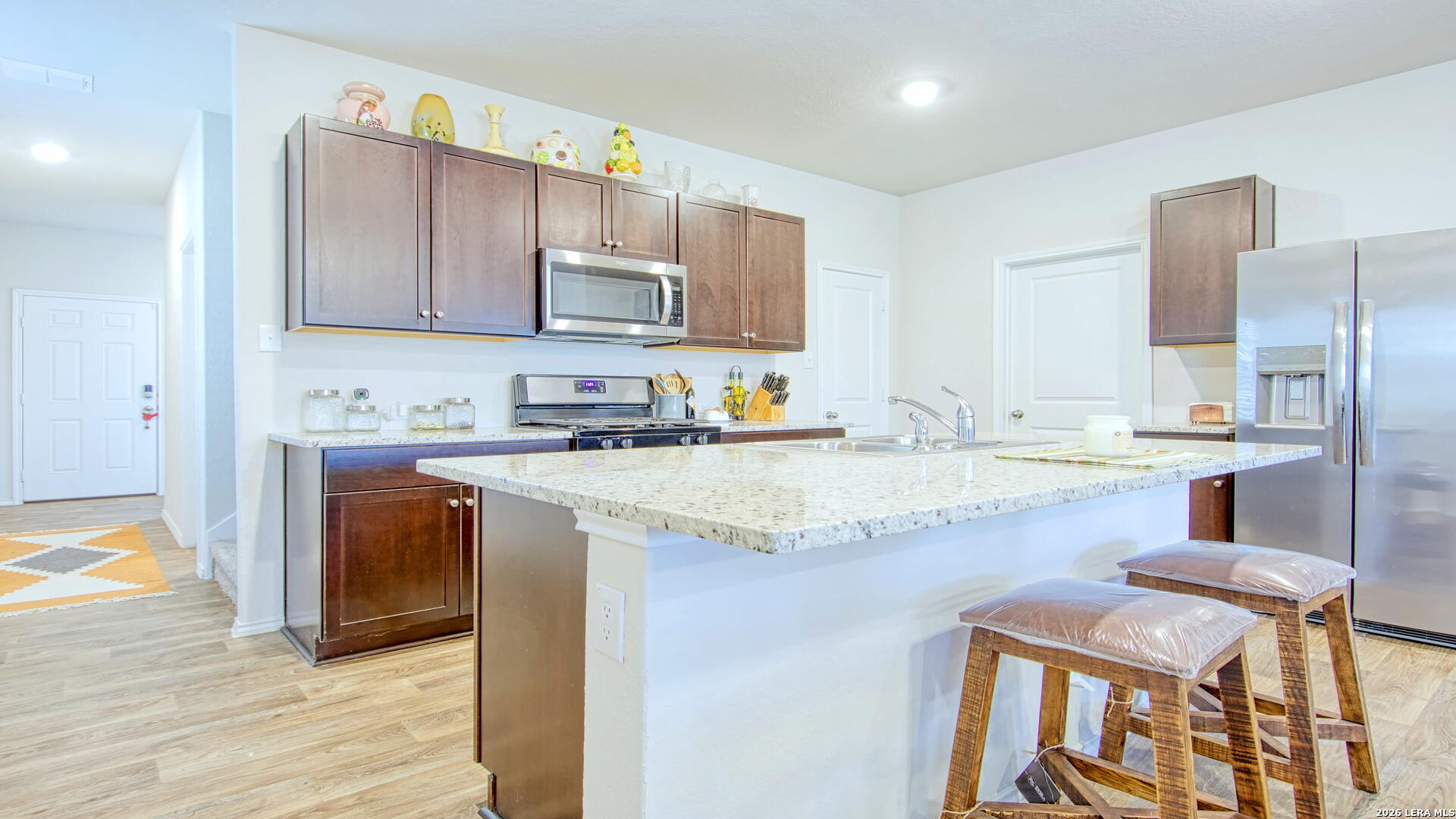 141 Bunkers Hill Road Floresville, TX 78114 - Photo 9 of 33
