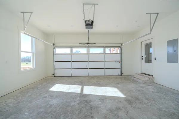 $385,900 | 200 Belvedere Circle, Savannah, TN 38372