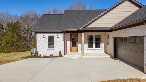 $385,900 | 200 Belvedere Circle, Savannah, TN 38372