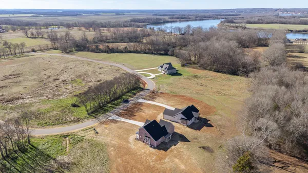 $385,900 | 200 Belvedere Circle, Savannah, TN 38372