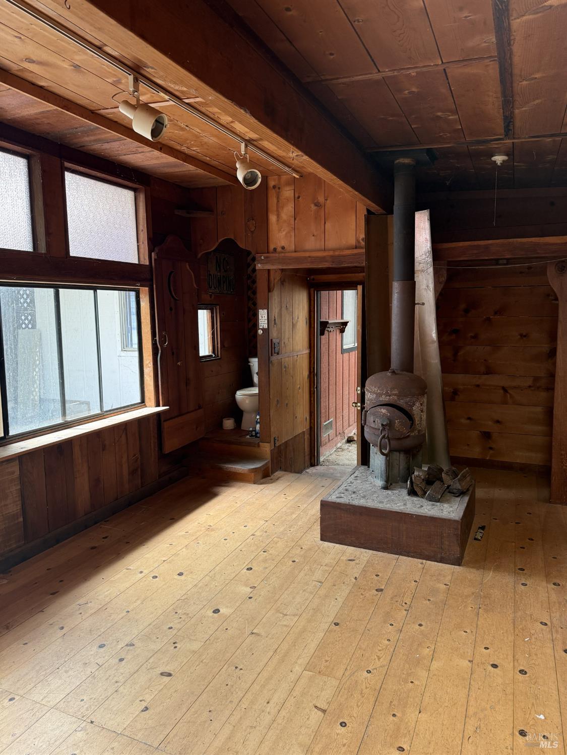 165 Elm Road Bolinas, CA 94924 - Photo 32 of 46 Gallery Image 32