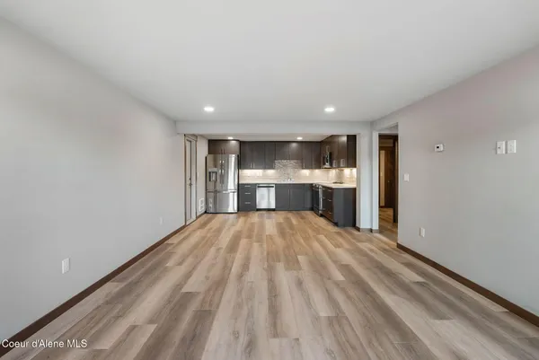 $529,000 | 720 North 3rd Avenue, Unit 9, Sandpoint, ID 83864