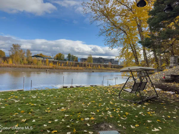 $529,000 | 720 North 3rd Avenue, Unit 9, Sandpoint, ID 83864