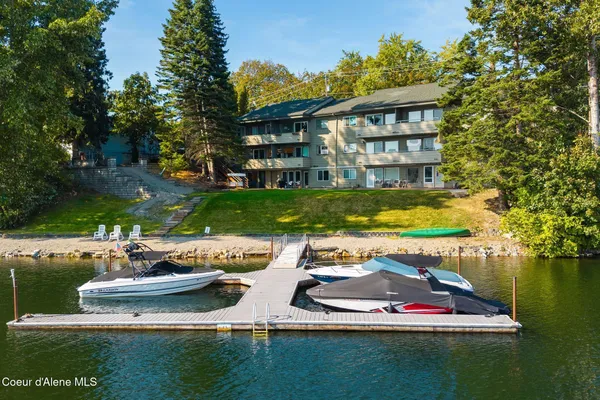 $529,000 | 720 North 3rd Avenue, Unit 9, Sandpoint, ID 83864