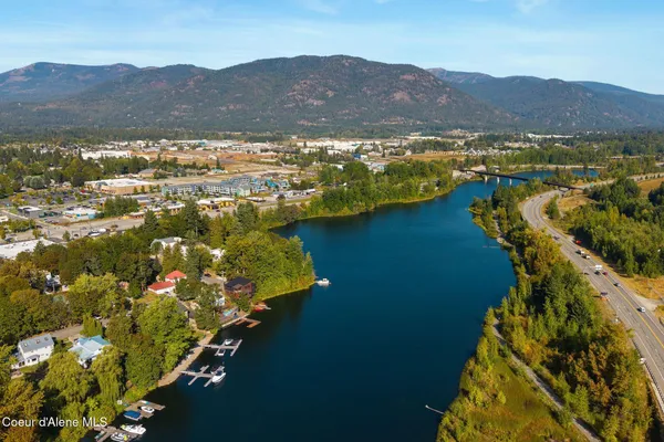 $529,000 | 720 North 3rd Avenue, Unit 9, Sandpoint, ID 83864