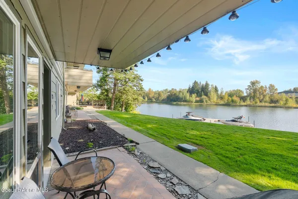 $529,000 | 720 North 3rd Avenue, Unit 9, Sandpoint, ID 83864