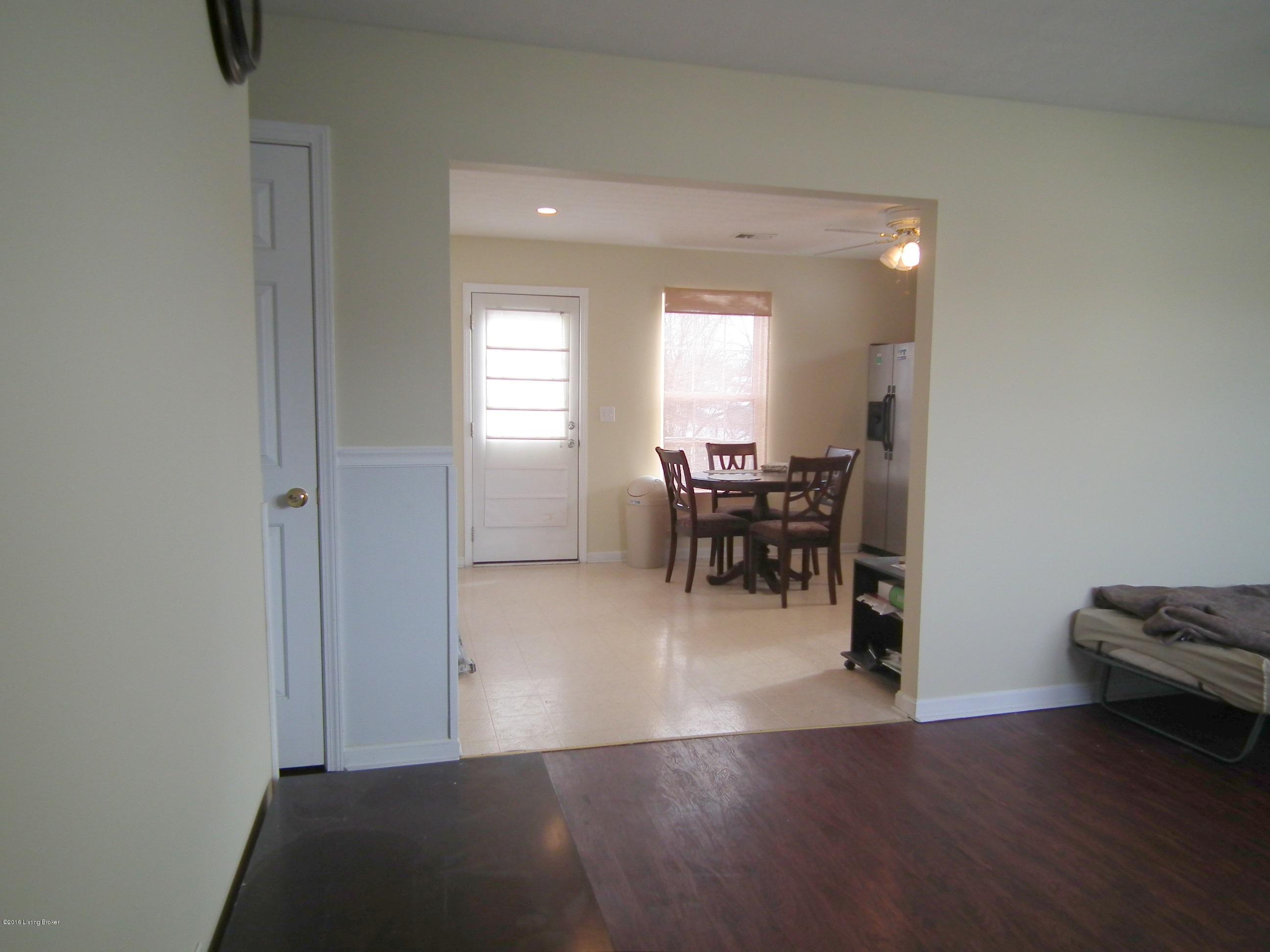 10101 Lancewood Road Louisville, KY 40229 - Photo 12 of 13 LRtoKit