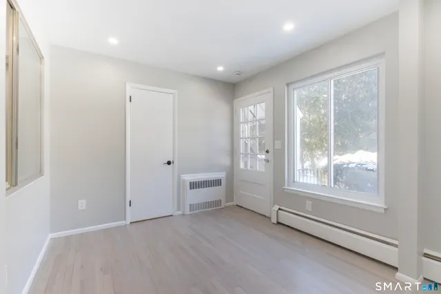 $375,000 | 109 Katona Drive, Unit 18, Fairfield, CT 06824