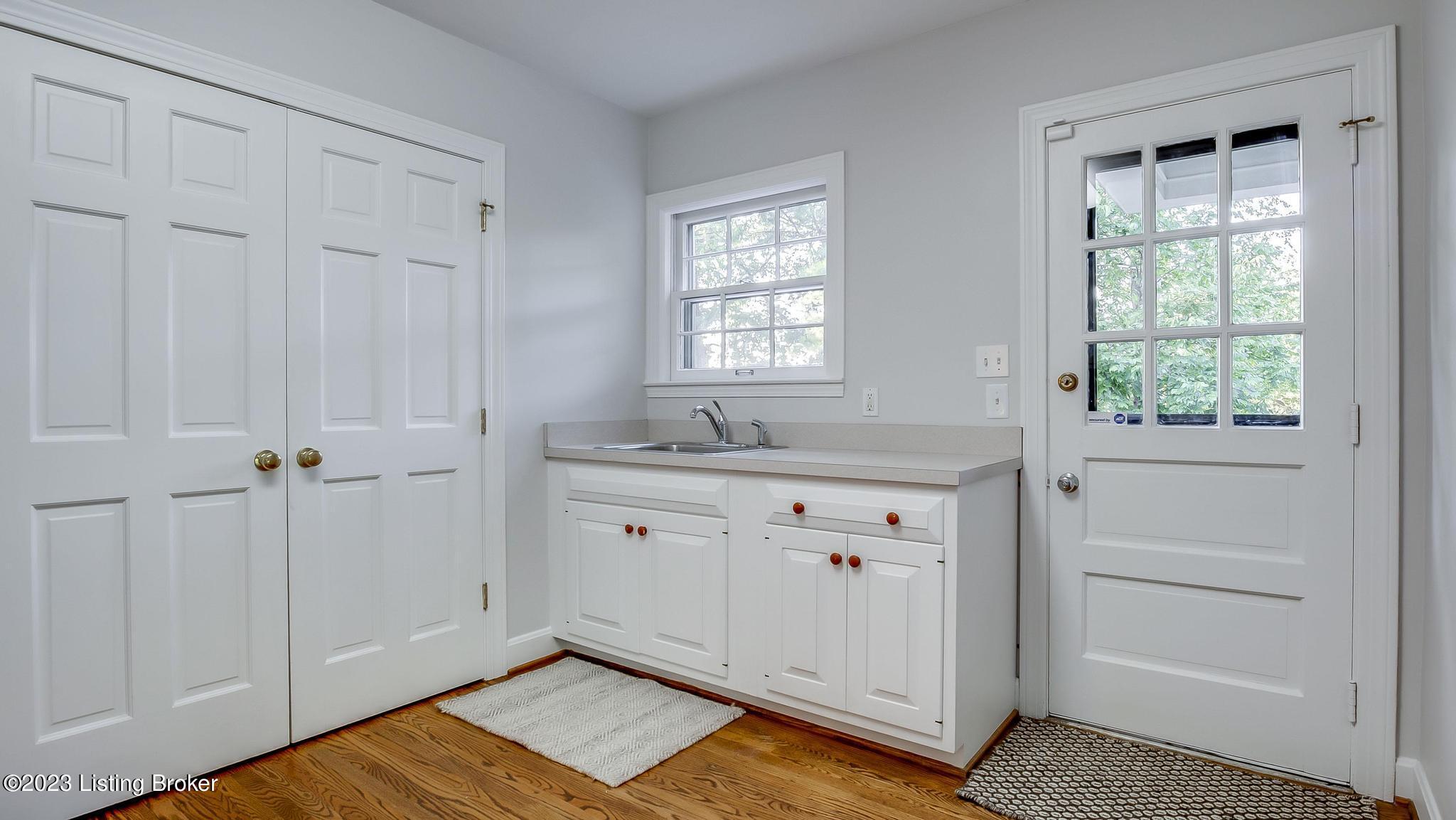 170 Westwind Road Louisville, KY 40207 - Photo 59 of 68 1st floor mudroom, laundry, and pantry