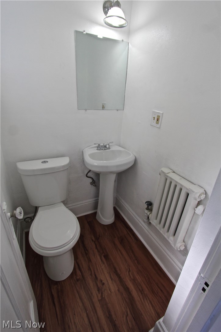 2111 Rossmoor Road Cleveland Heights, OH 44118 - Photo 14 of 29 First floor guest powder room